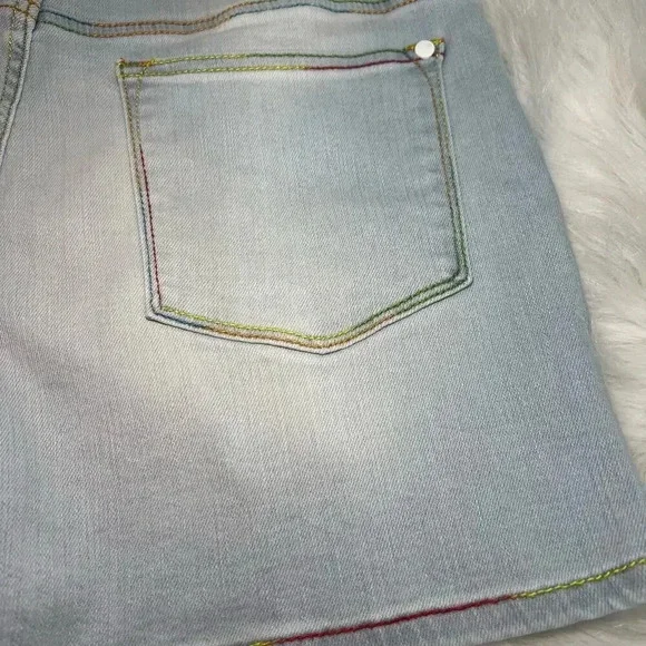 Judy Blue Mid-Rise Rainbow Thread Women's Shorts Size Large Summer Trendy - Picture 10 of 14